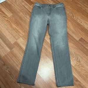 Chicos Gray The So Lifting Slim Leg Jeans Sz 0.5